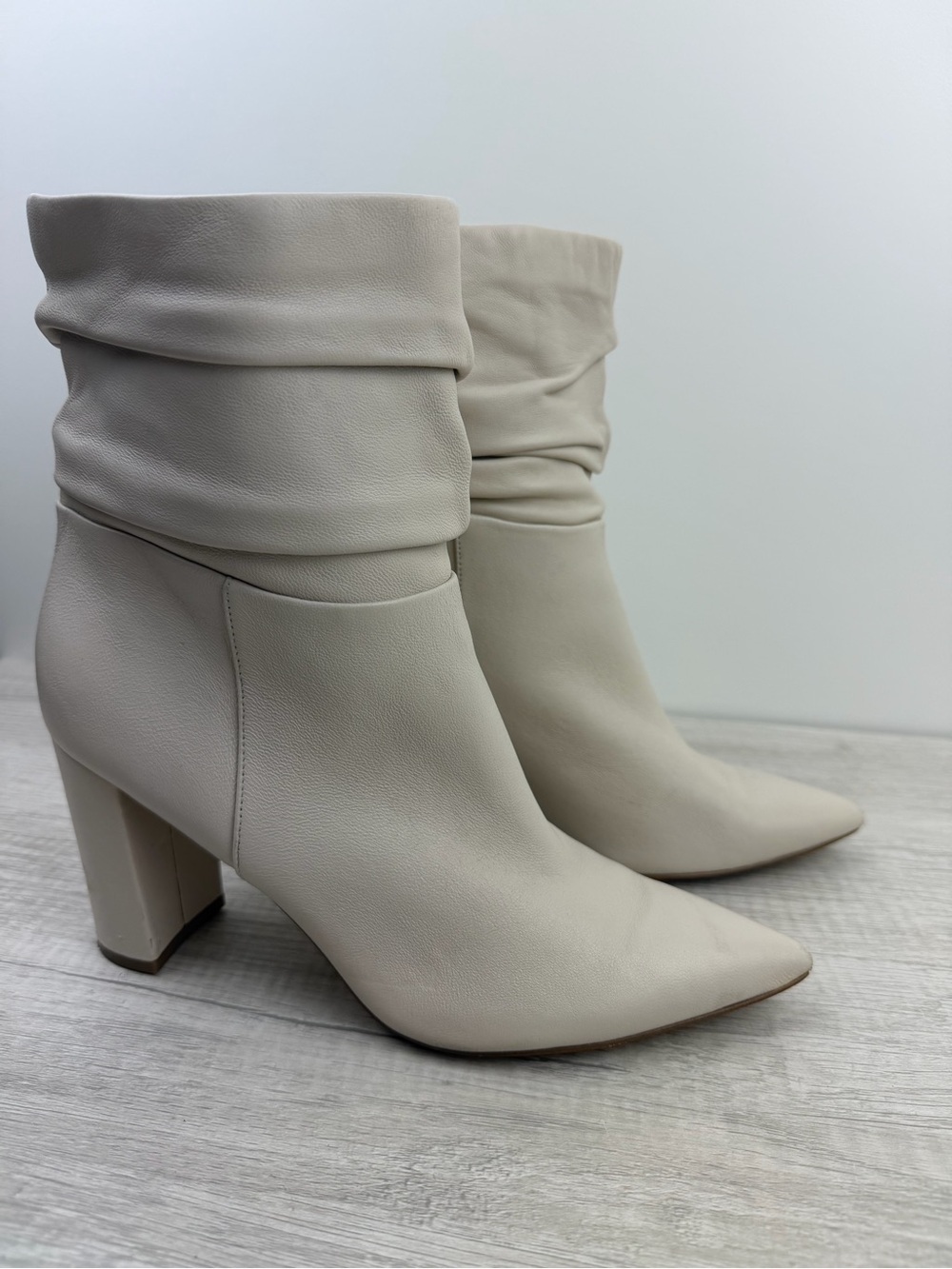 Marc Fisher Unana Slouch Ankle Boots Cream Size 7.5M